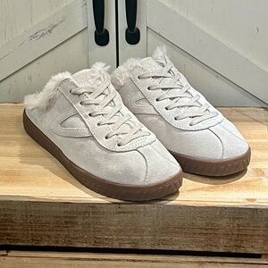 Tretorn Women's Cam 2 Soft Suede Mule Sneakers Cozy Faux Fur Lining Size 6